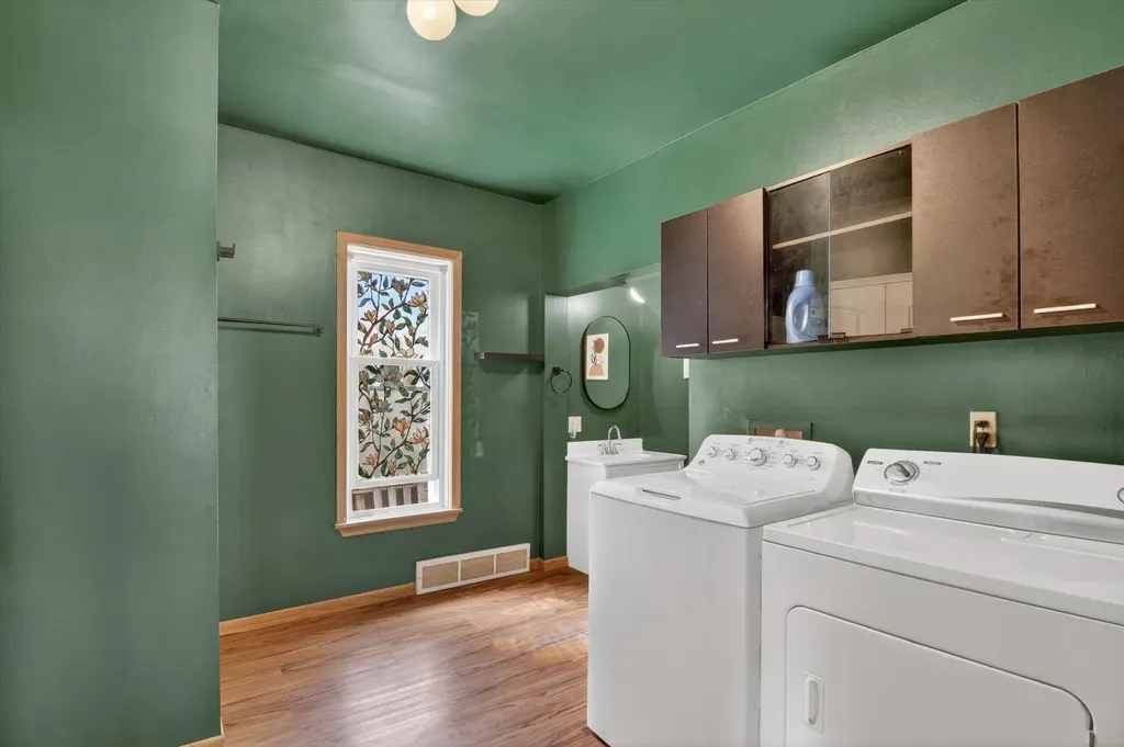 308 Orchard Street Alma City MI 48801