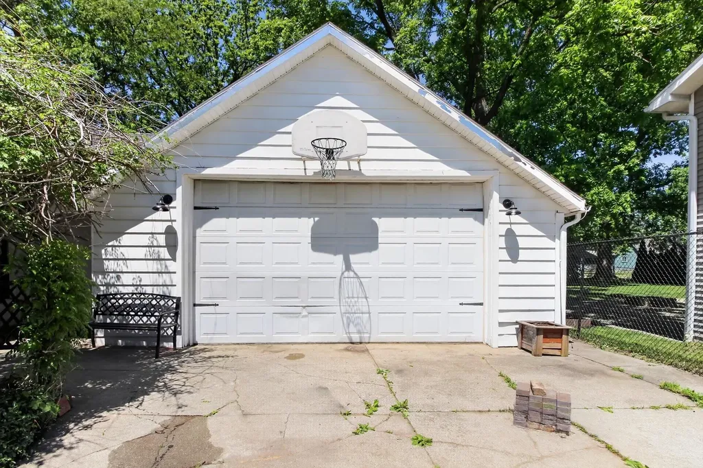 308 Orchard Street Alma City MI 48801