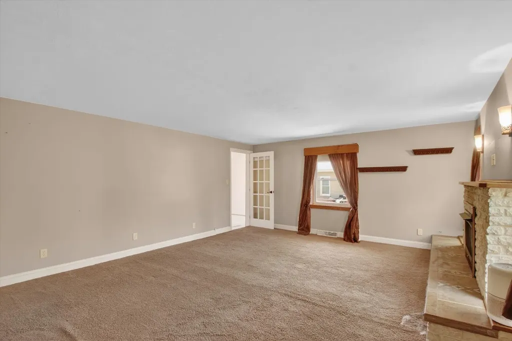 308 Orchard Street Alma City MI 48801
