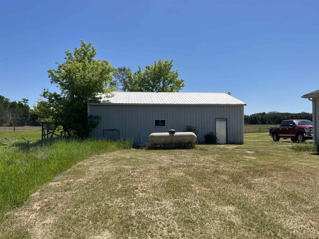 2600 W Schmeid Road Belvidere Township MI 48886