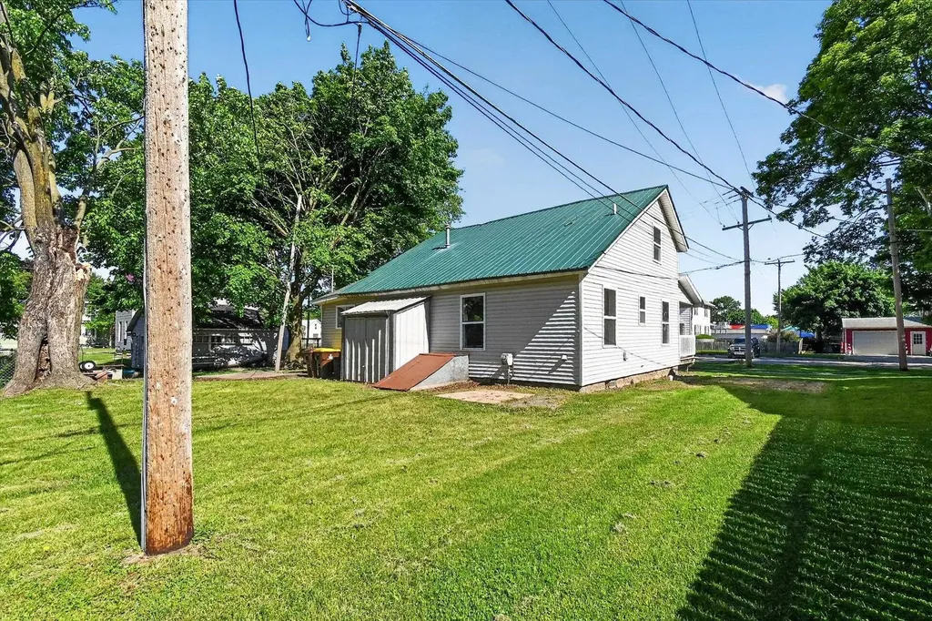 110 E Tyrell Street St. Louis City MI 48880