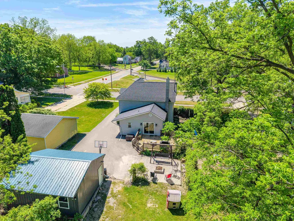 329 Ely Street Alma City MI 48801