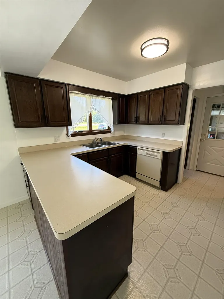 305 W Remus Road Deerfield Township MI 48858