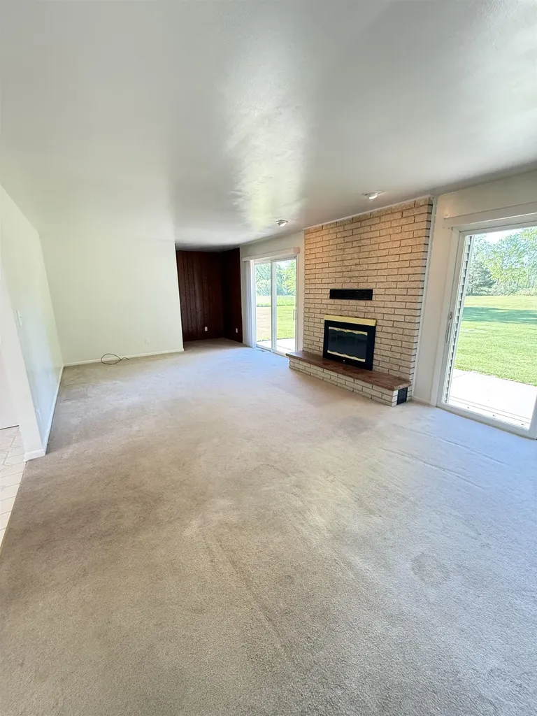 305 W Remus Road Deerfield Township MI 48858