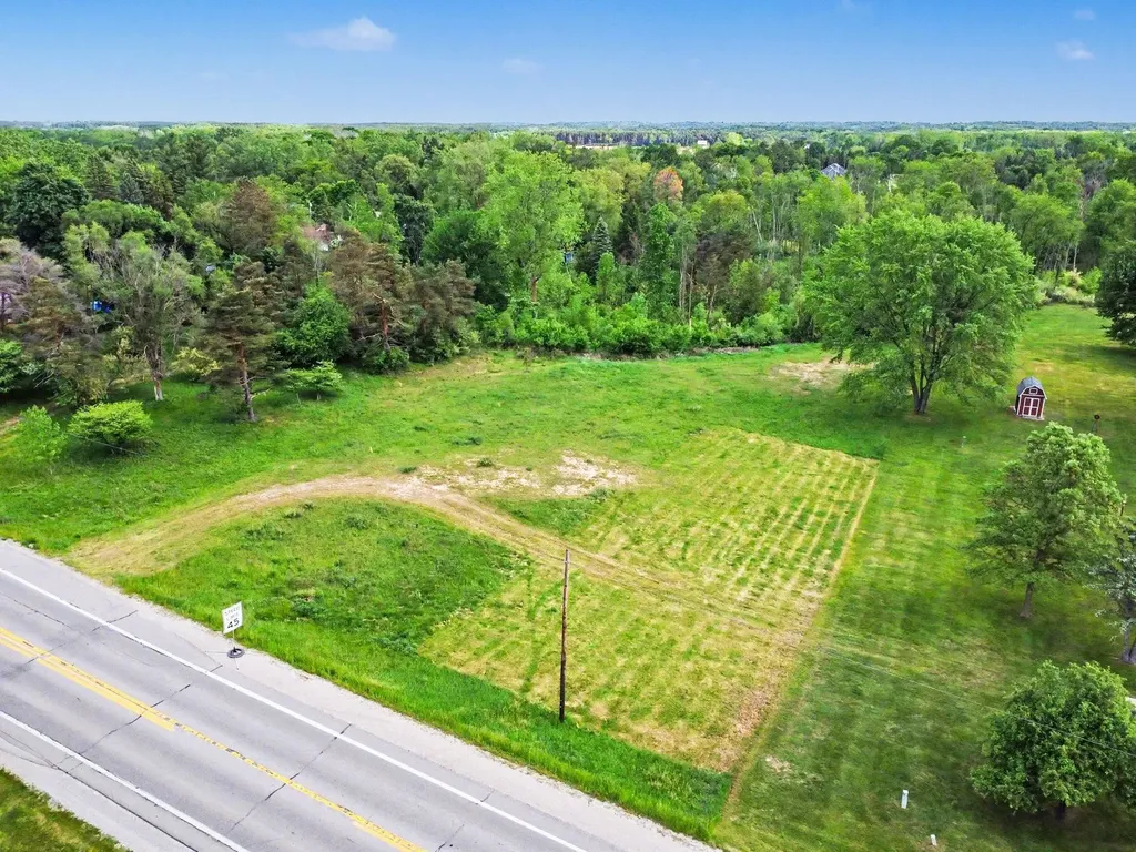 305 W Remus Road Deerfield Township MI 48858