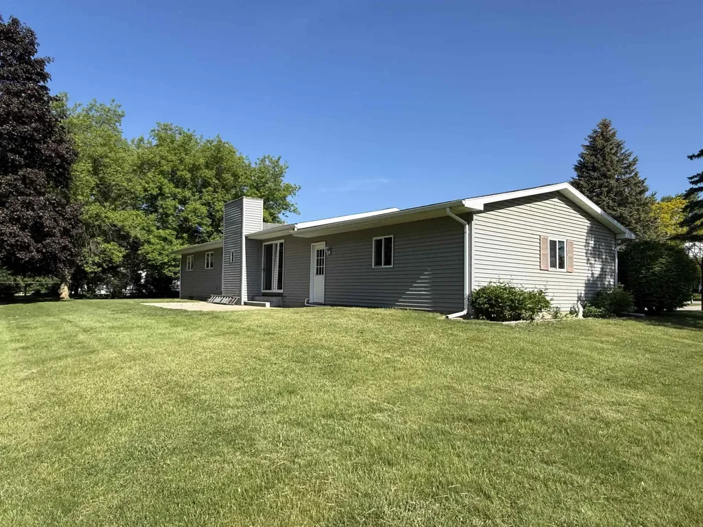 305 W Remus Road Deerfield Township MI 48858