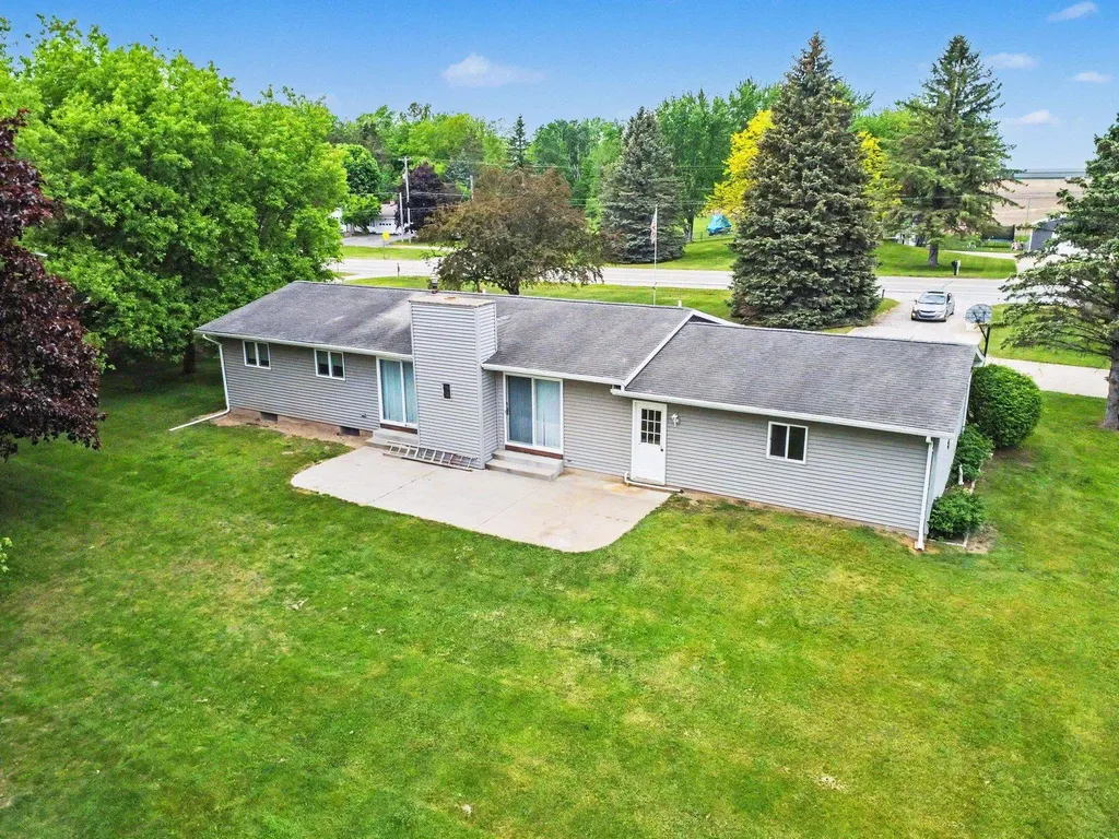 305 W Remus Road Deerfield Township MI 48858