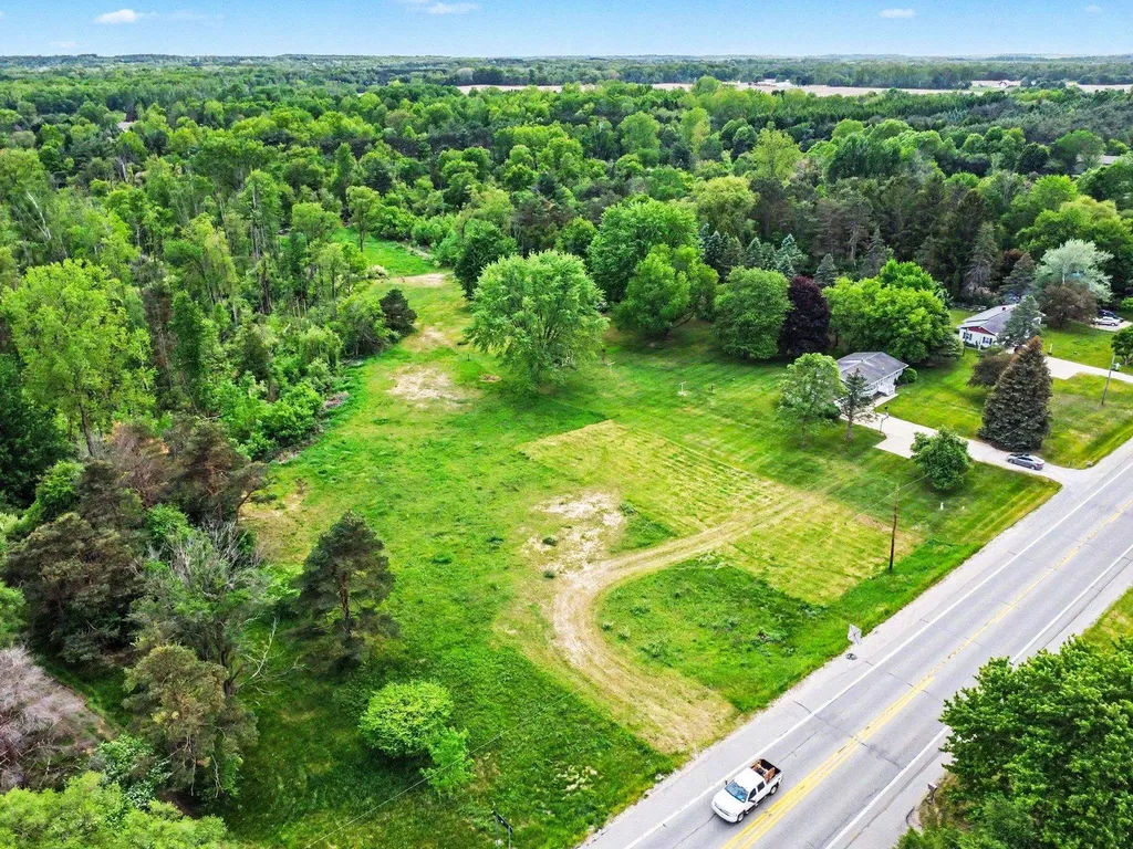 305 W Remus Road Deerfield Township MI 48858