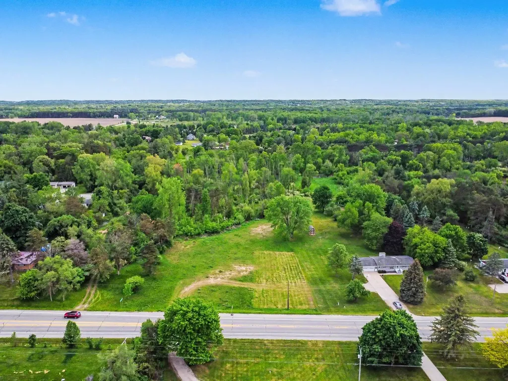 305 W Remus Road Deerfield Township MI 48858