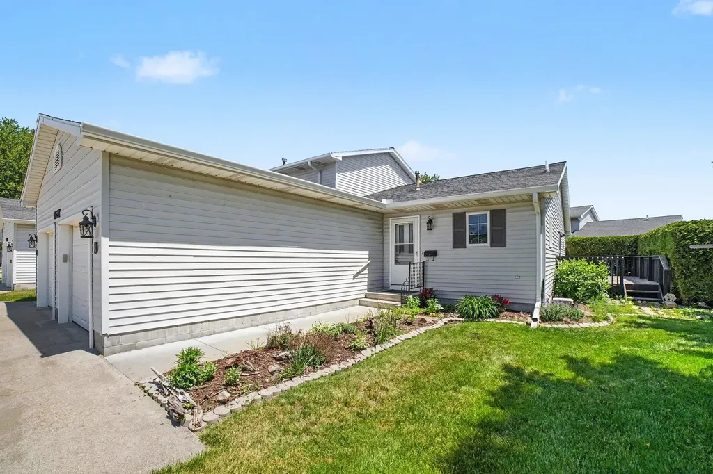1527 E Gaylord Street Mt. Pleasant City MI 48858