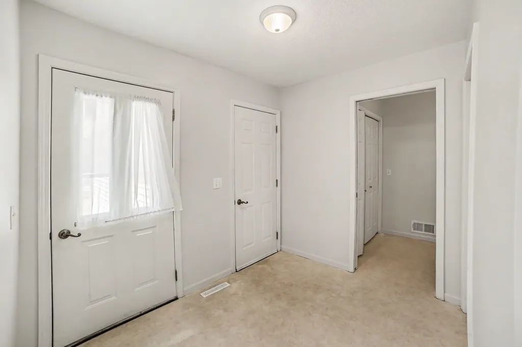 1527 E Gaylord Street Mt. Pleasant City MI 48858