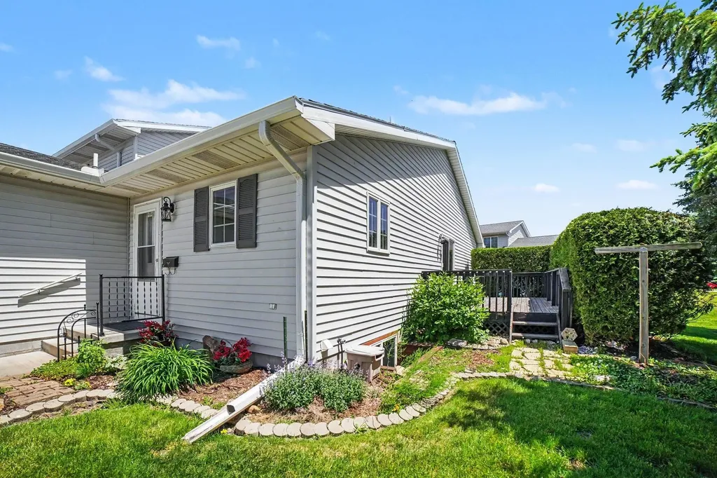 1527 E Gaylord Street Mt. Pleasant City MI 48858