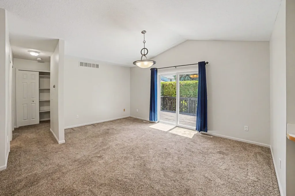 1527 E Gaylord Street Mt. Pleasant City MI 48858