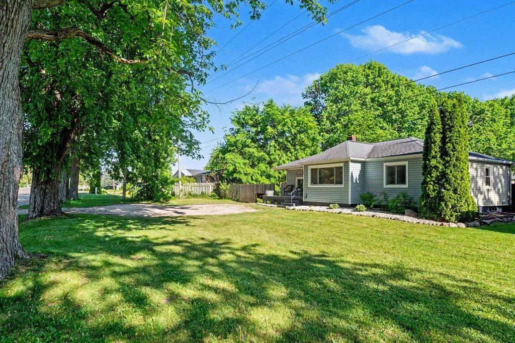 5290 E Broadway Road Union Charter Township MI 48858