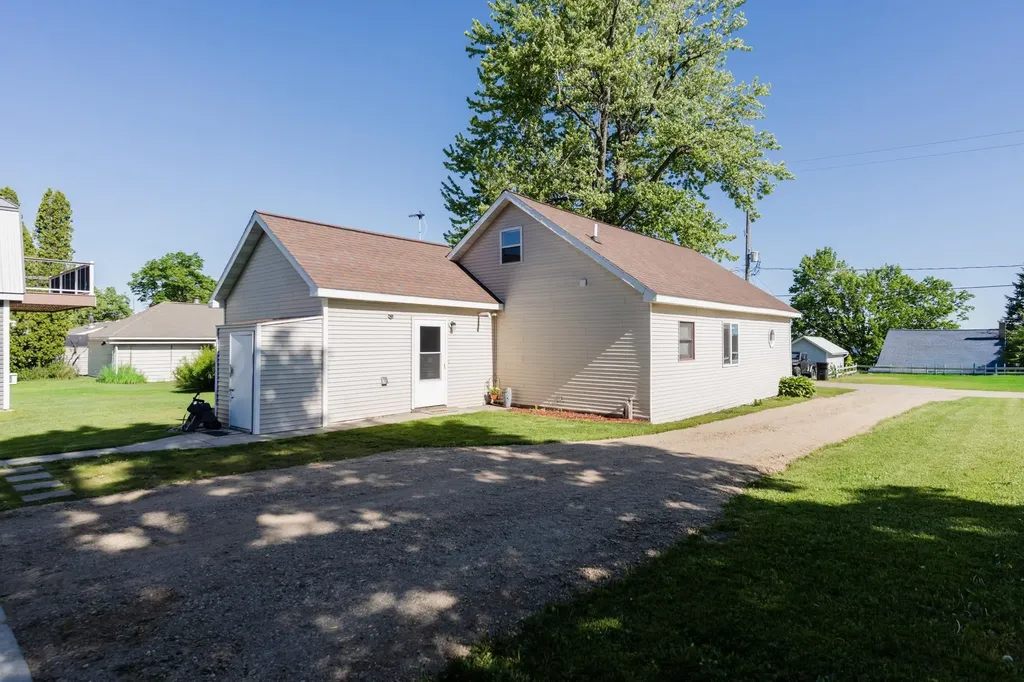 10627 Lake Street Chippewa Township MI 49320
