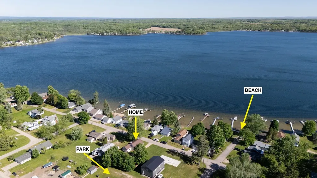 10627 Lake Street Chippewa Township MI 49320