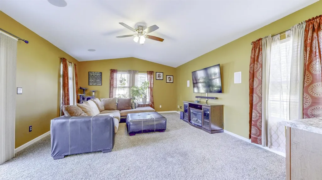 915 Deer Run Union Charter Township MI 48858