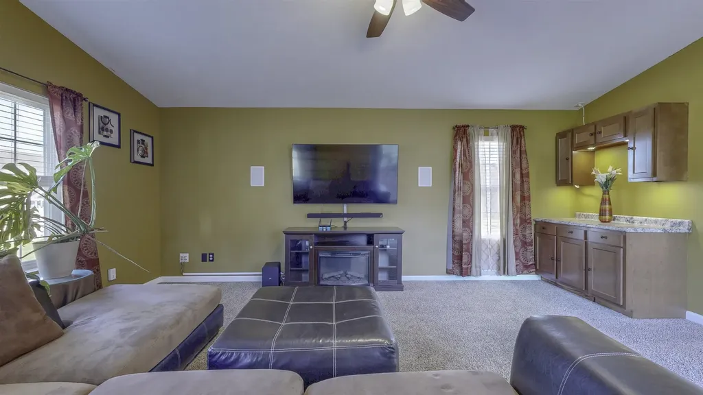915 Deer Run Union Charter Township MI 48858