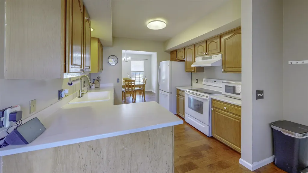 915 Deer Run Union Charter Township MI 48858