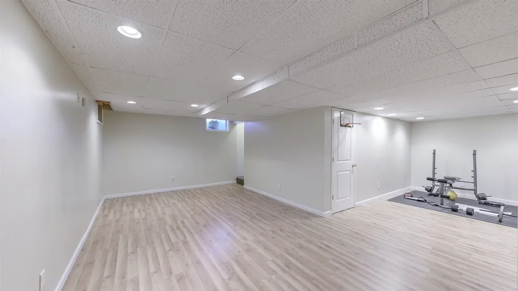 915 Deer Run Union Charter Township MI 48858