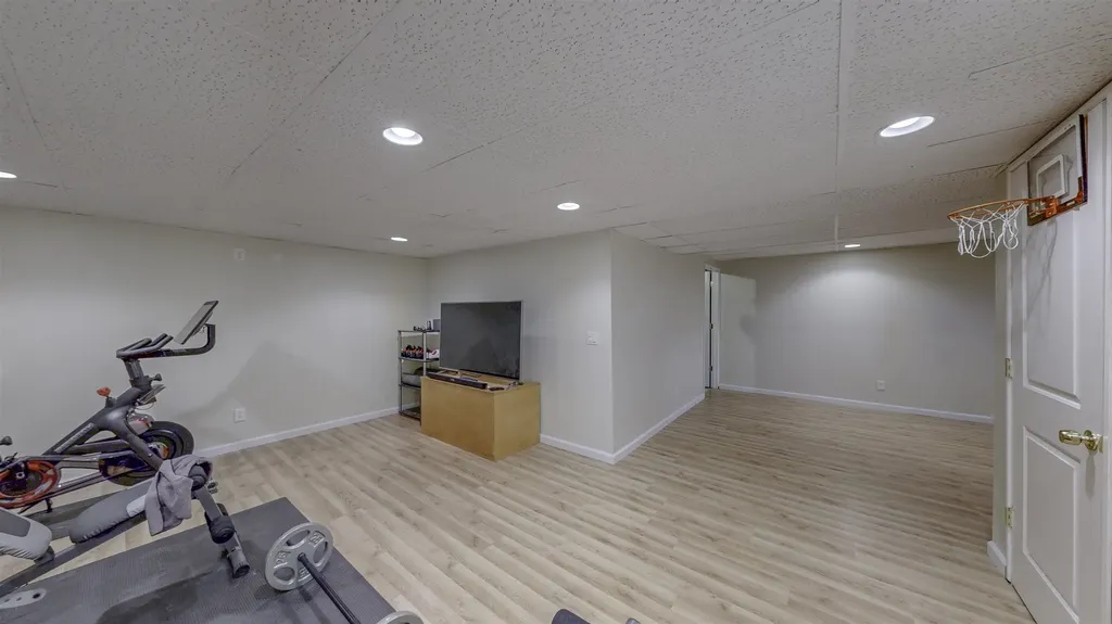 915 Deer Run Union Charter Township MI 48858