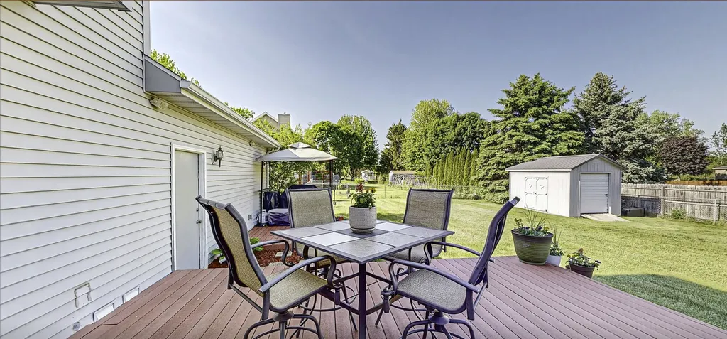 915 Deer Run Union Charter Township MI 48858
