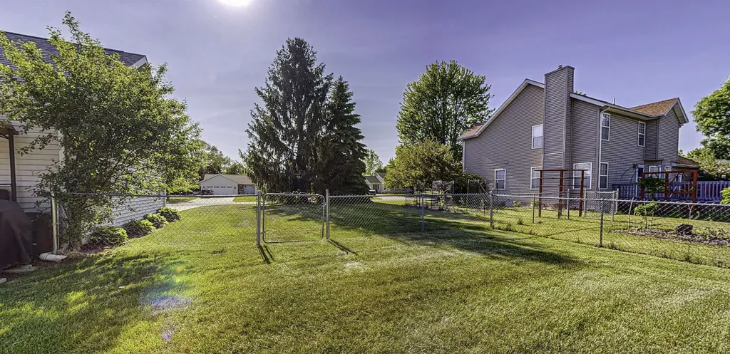 915 Deer Run Union Charter Township MI 48858