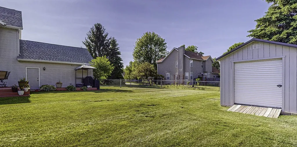 915 Deer Run Union Charter Township MI 48858