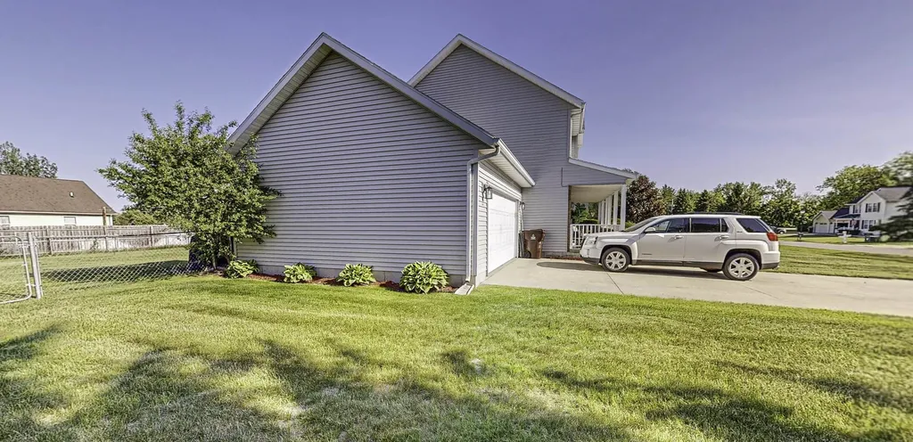 915 Deer Run Union Charter Township MI 48858