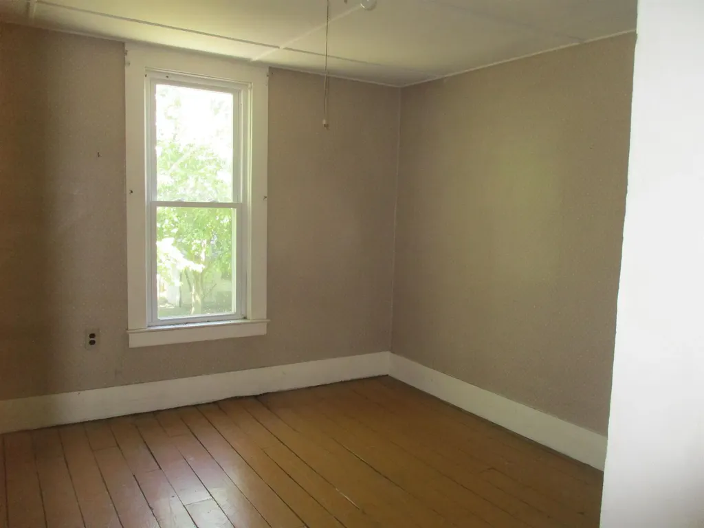 621 Wright Street Breckenridge Village MI 48615
