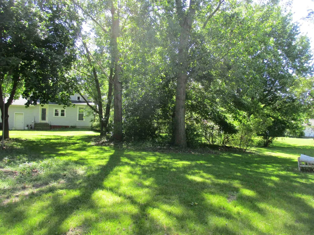 621 Wright Street Breckenridge Village MI 48615
