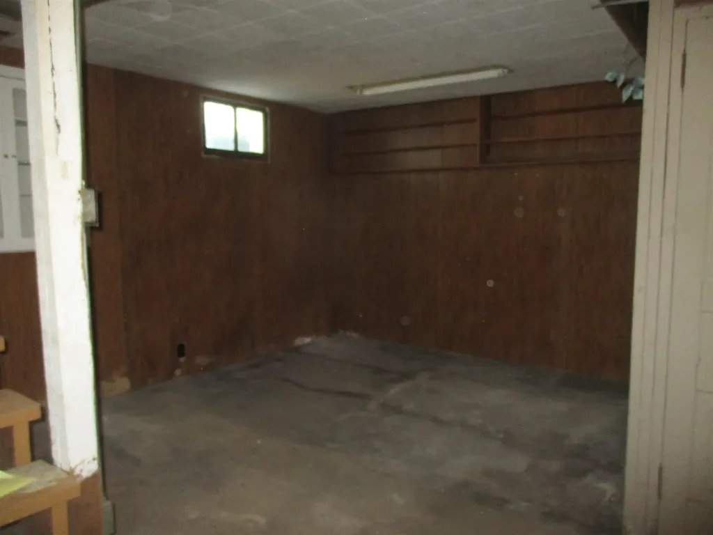 621 Wright Street Breckenridge Village MI 48615