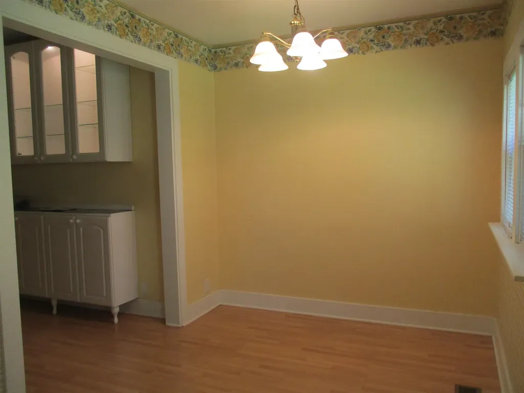 621 Wright Street Breckenridge Village MI 48615