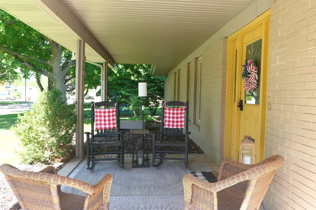 1006 Falkirk Road Alma City MI 48801