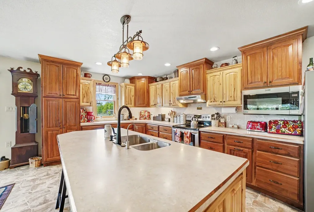3571 N Shepherd Road Denver Township MI 48858