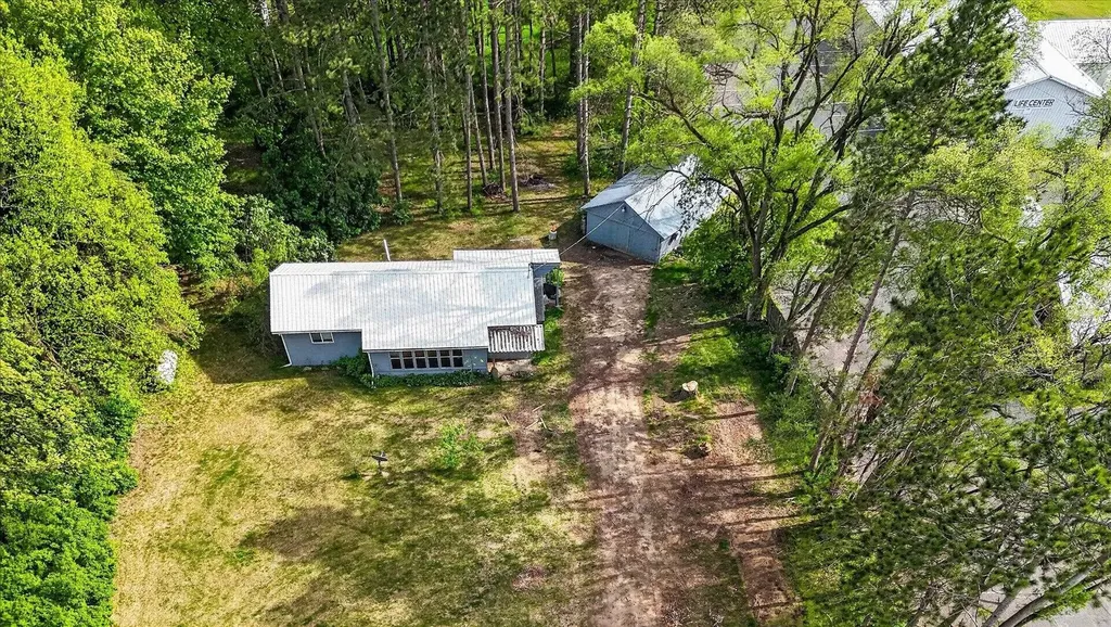 11148 E Howard City Edmore Road Richland Township MI 48877