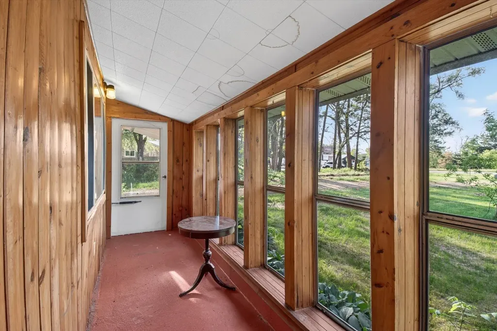 11148 E Howard City Edmore Road Richland Township MI 48877