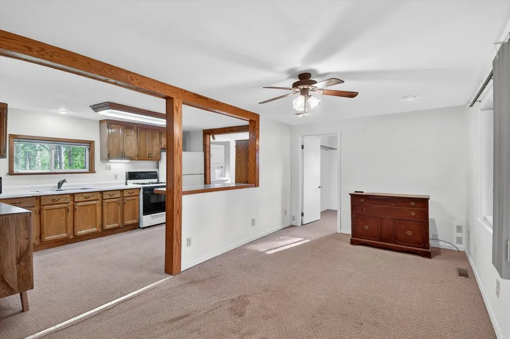 11148 E Howard City Edmore Road Richland Township MI 48877