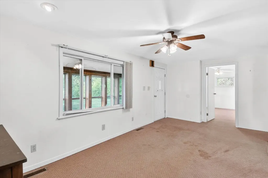 11148 E Howard City Edmore Road Richland Township MI 48877