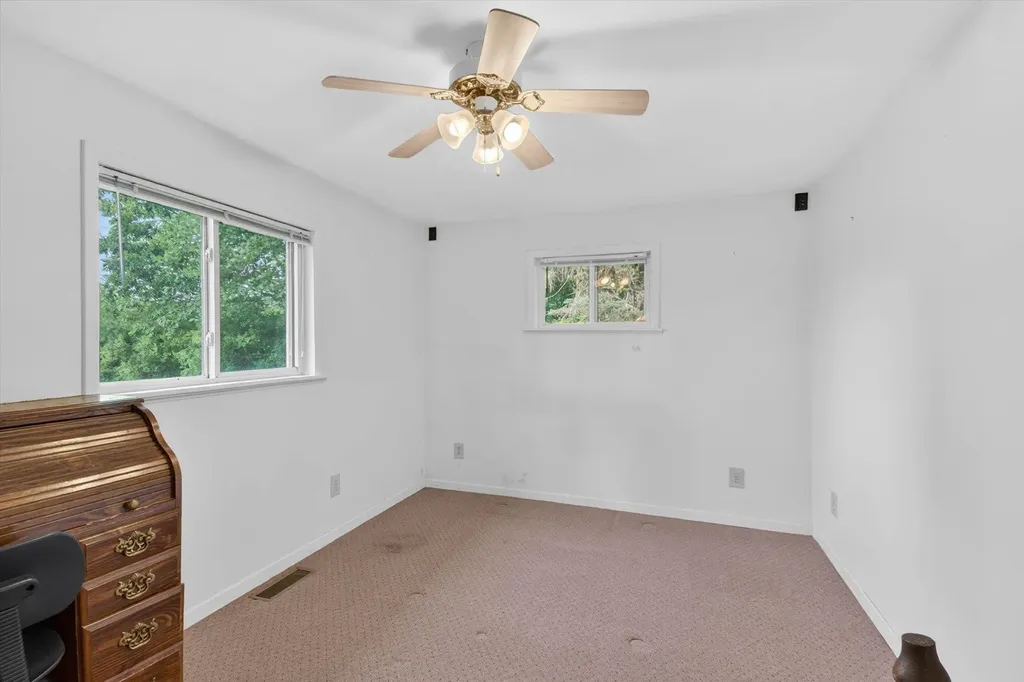 11148 E Howard City Edmore Road Richland Township MI 48877