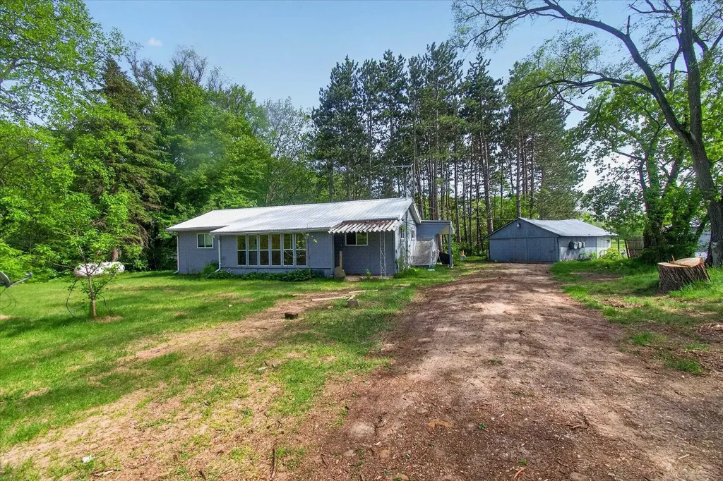 11148 E Howard City Edmore Road Richland Township MI 48877