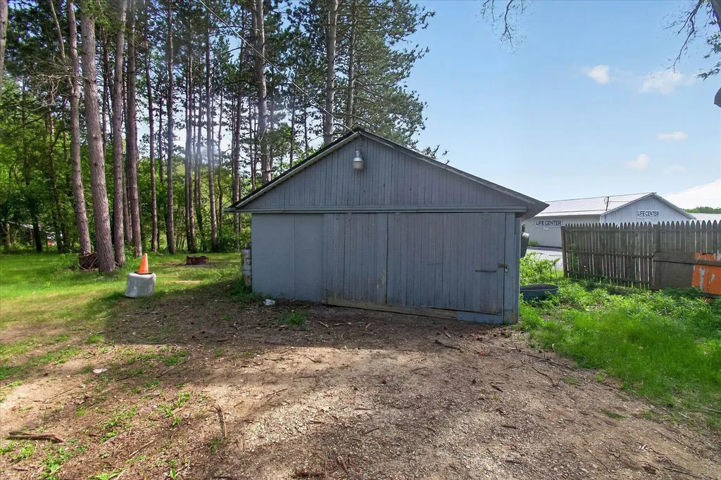11148 E Howard City Edmore Road Richland Township MI 48877