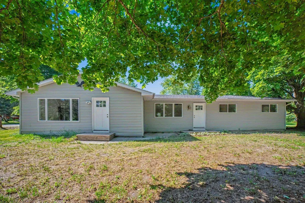 8220 E Upham Drive Chippewa Township MI 48858