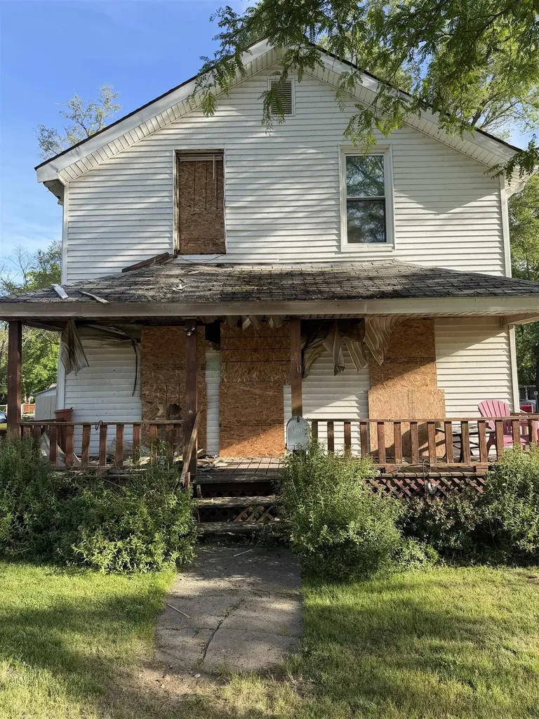 230 Ely Street Alma City MI 48801