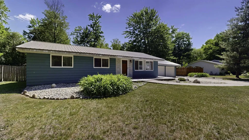 3042 Bischoff Road Hayes Township MI 48625
