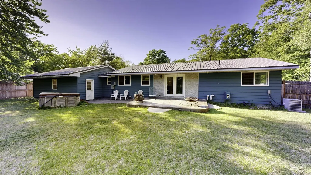 3042 Bischoff Road Hayes Township MI 48625