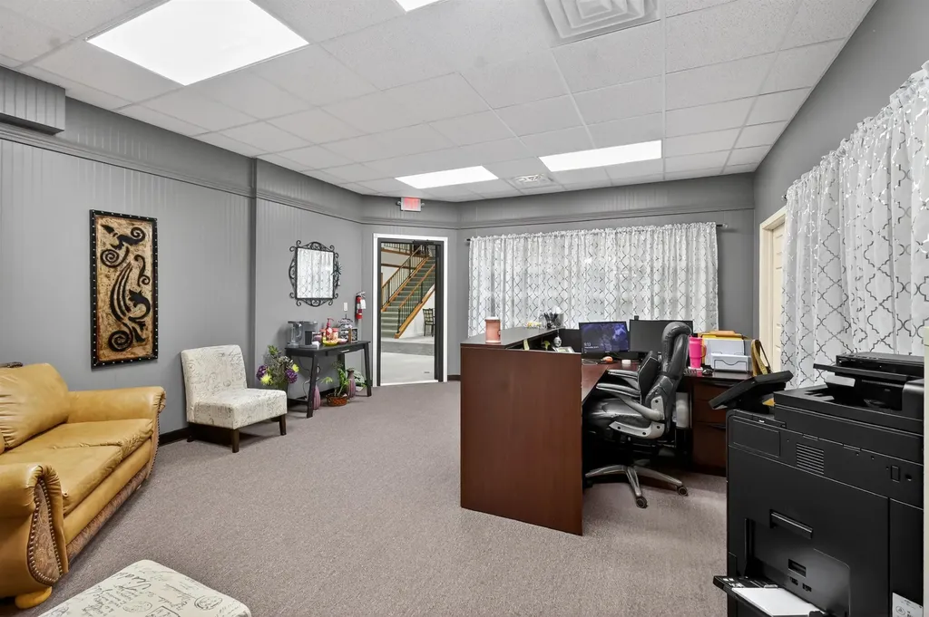 108 E Center Street Ithaca City MI 48847