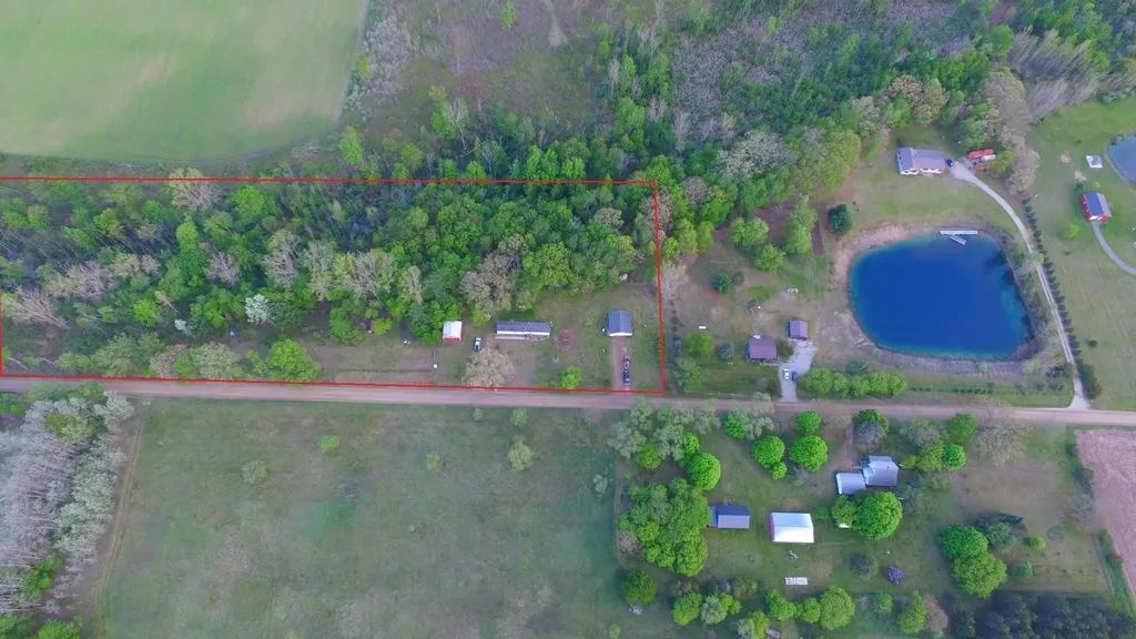 9365 W North County Line Road Seville Township MI 48883
