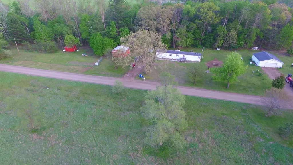 9365 W North County Line Road Seville Township MI 48883