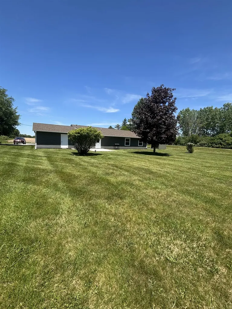 3092 E Deerfield Union Charter Township MI 48858
